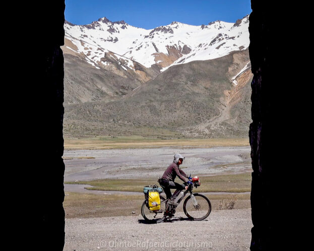 20-aventura-bicicleta-patagonia-andina-cicloturismo-el-sosnedo-las-lenas Aventura de bicicleta na Patagônia Andina | Mini Guia Digital